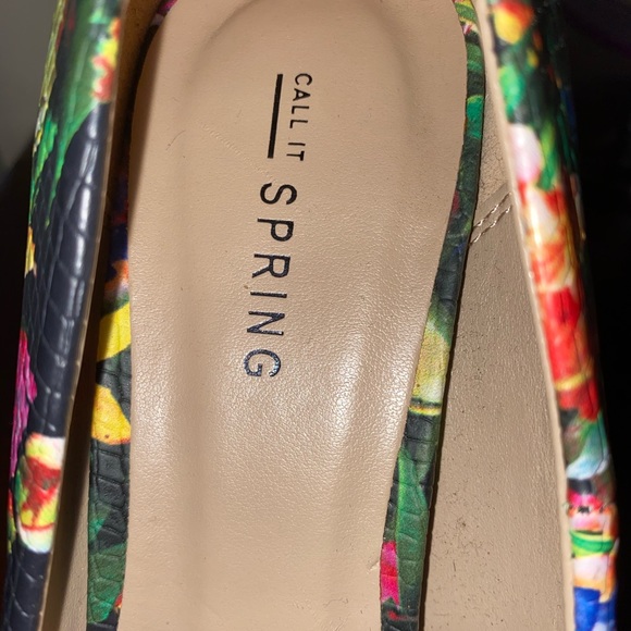 🌷Call It Spring - Floral Pumps - Picture 2 of 8